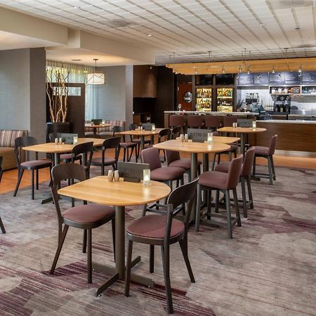 Courtyard By Marriott Portland Airport Hotel Exterior foto