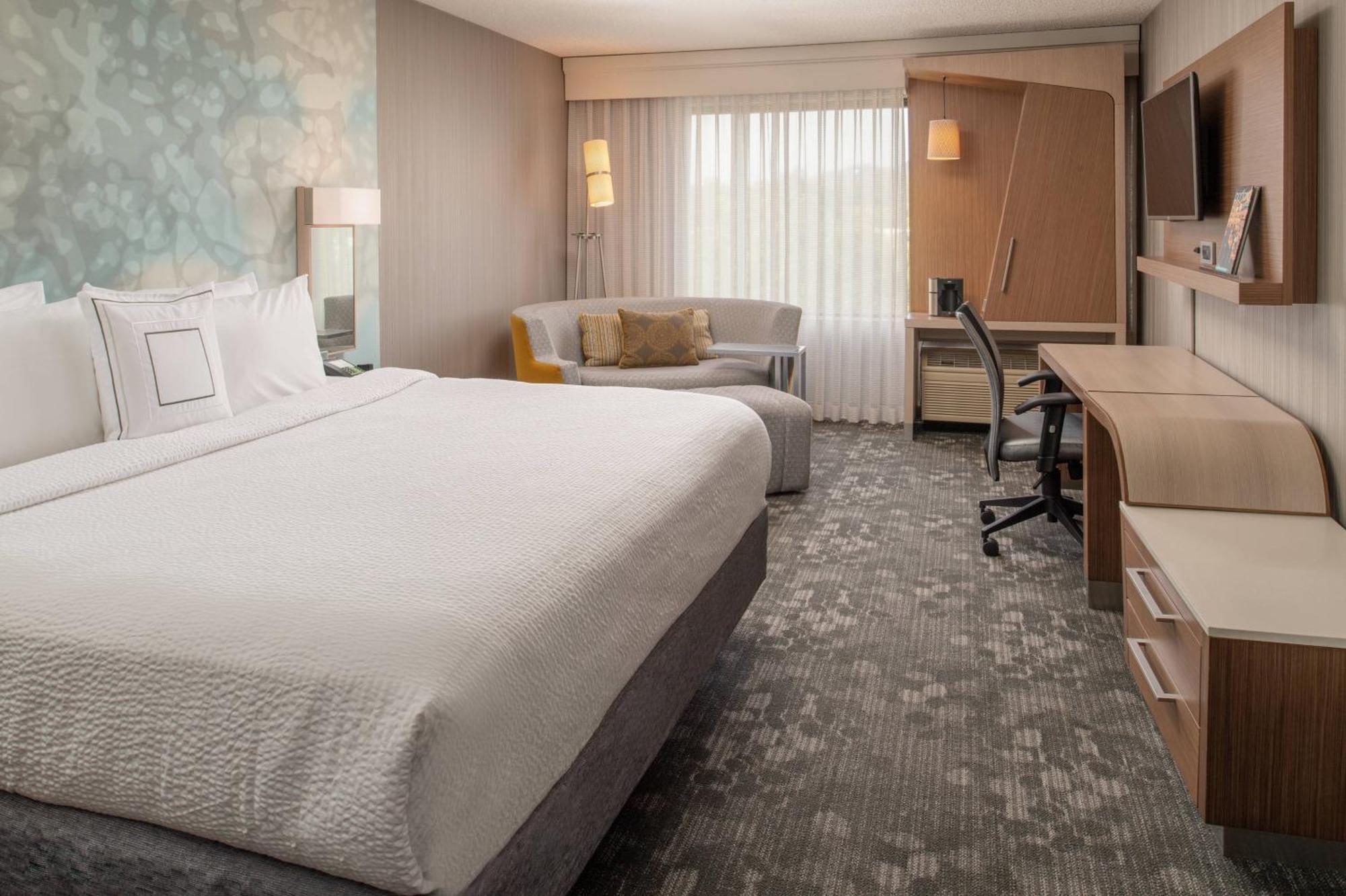 Courtyard By Marriott Portland Airport Hotel Exterior foto
