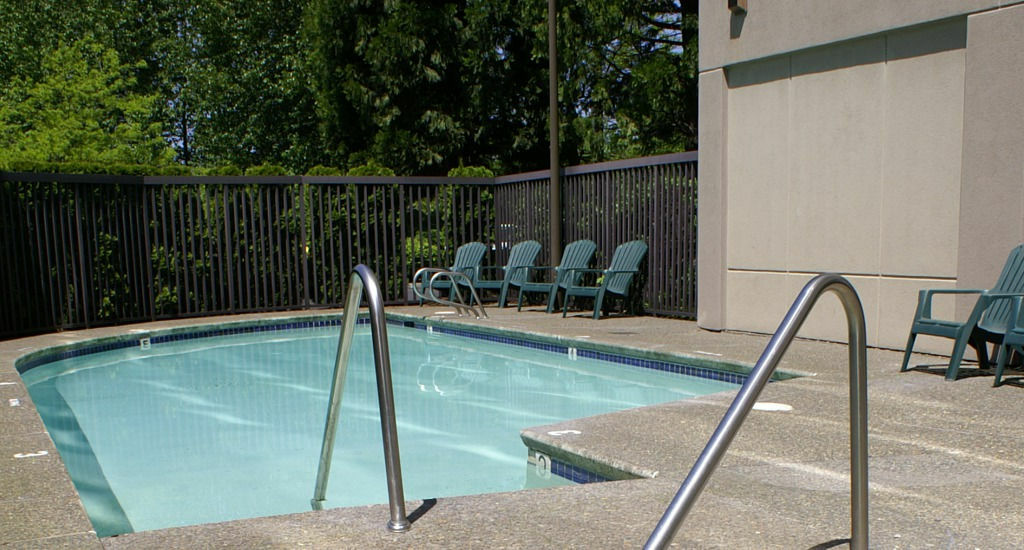 Courtyard By Marriott Portland Airport Hotel Exterior foto