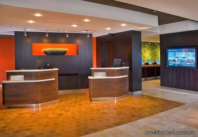 Courtyard By Marriott Portland Airport Hotel Exterior foto